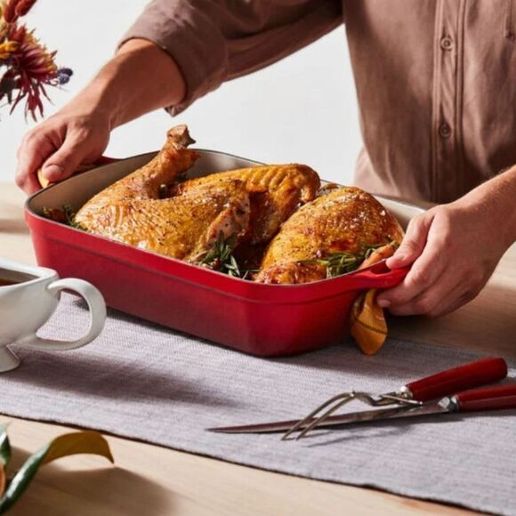 Le Creuset Signature Enameled Roaster- Cerise - Picture 1 of 7